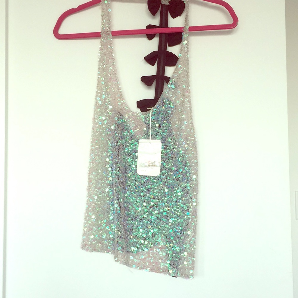 Fun sequin LF top - NEW WITH TAGS